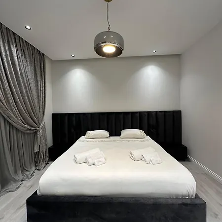 Classy Loui 3 شقة *