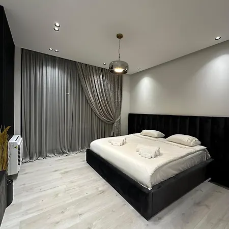 Classy Loui 3 شقة *